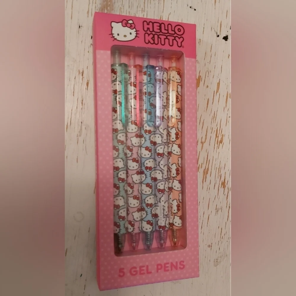 Hello Kitty NWT Gel Pens Includes 5 Stationary Gift Cutesy Stocking Stuffer - Picture 1 of 4